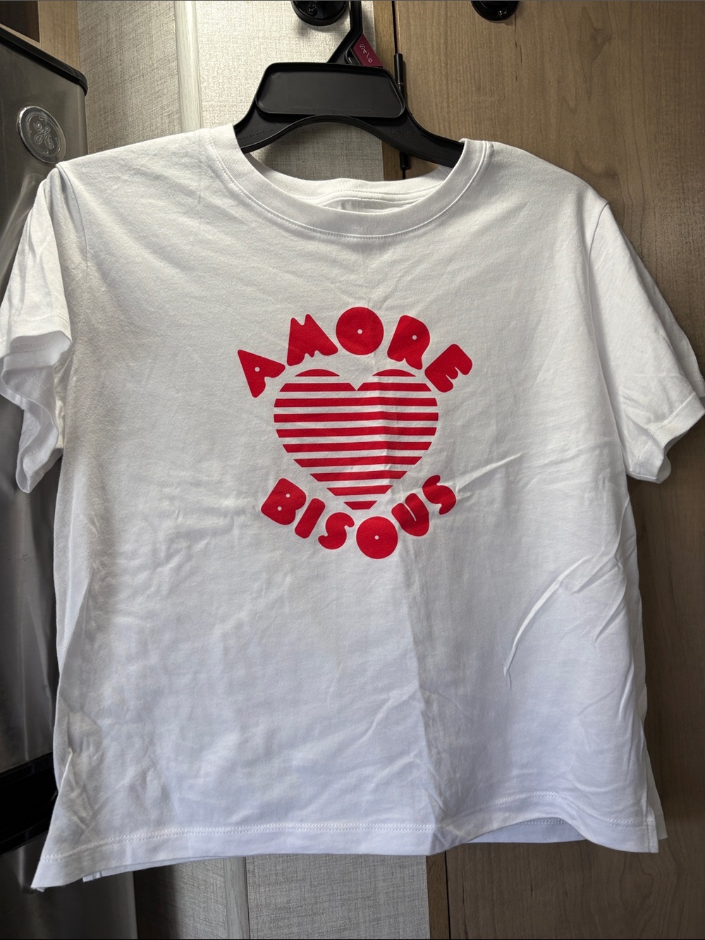 White Crop Tee with Red 'Amore Bisous' Heart Graphic